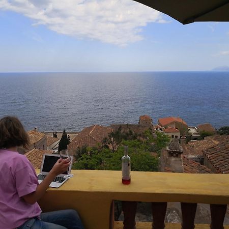 Kissamitakis Guesthouses Kouzina Klimataria Kamara Monemvasía Eksteriør billede