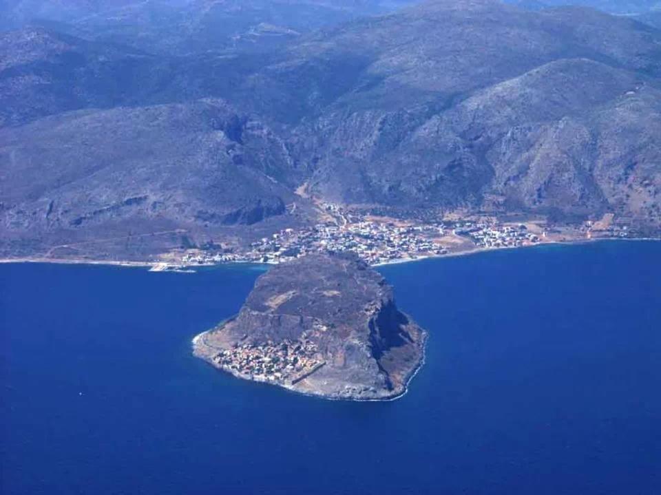 Kissamitakis Guesthouses Kouzina Klimataria Kamara Monemvasía Eksteriør billede